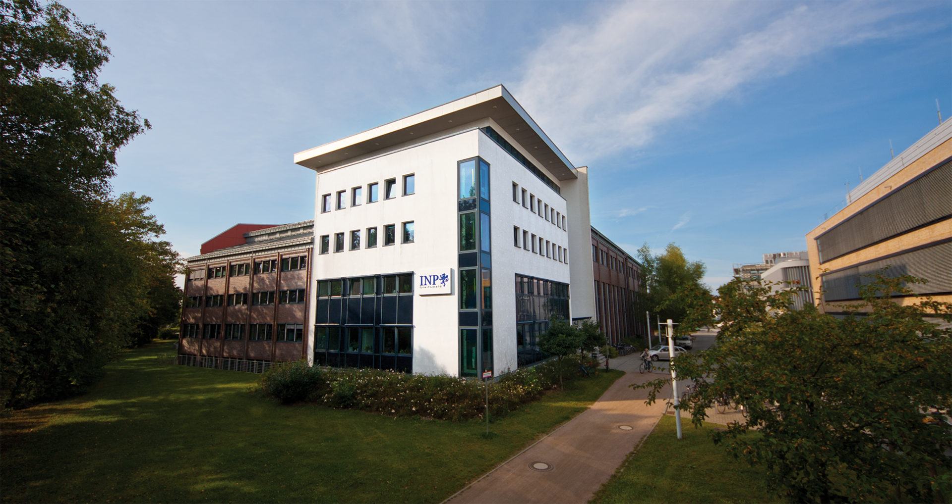INP-Gebäude_web.jpg